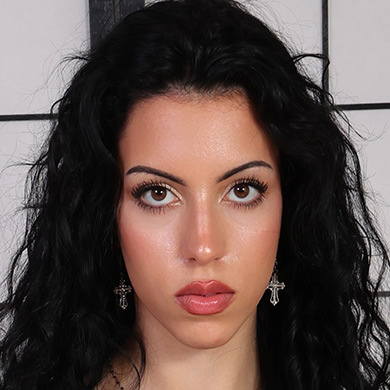 Kore Fox: Model available for foot fetish custom videos on FootFetishCustom.com