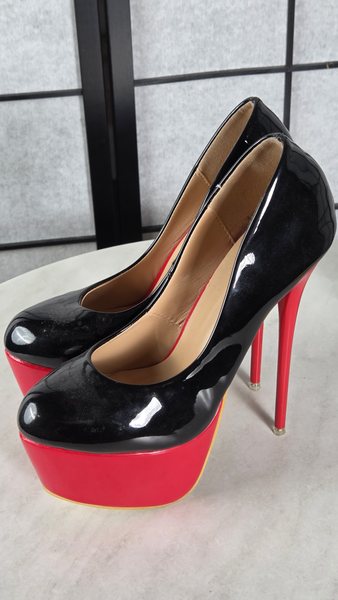 Shoe 054, EU size 39